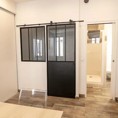 アパート Ragnar House - 3 Pieces A 200m De La